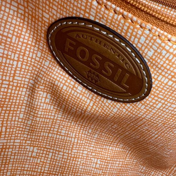 Fossil Geometric Waxed Canvas Shoulder Bag - Picture 4 of 7